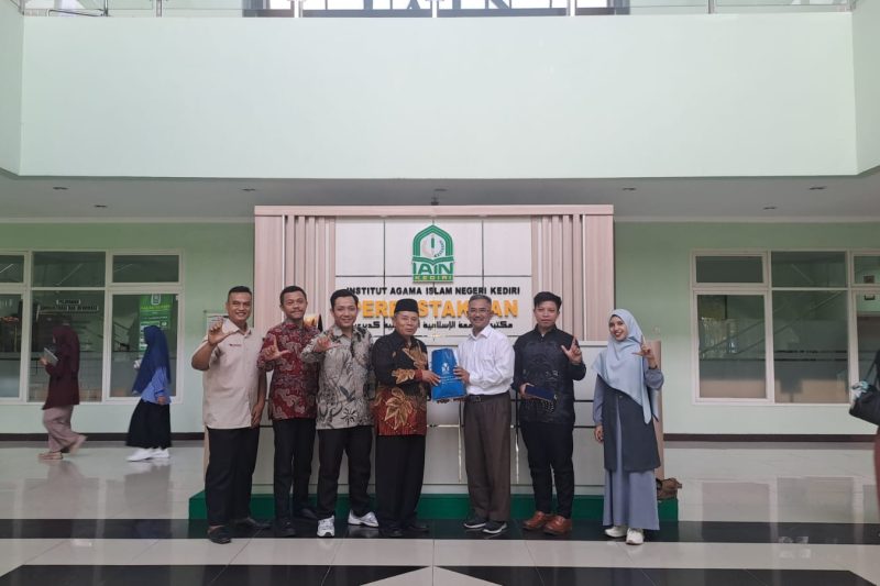 Terakreditasi A, Perpustakaan IAIN Kediri menjadi rujukan Universitas Darussalam (UNIDA) Gontor